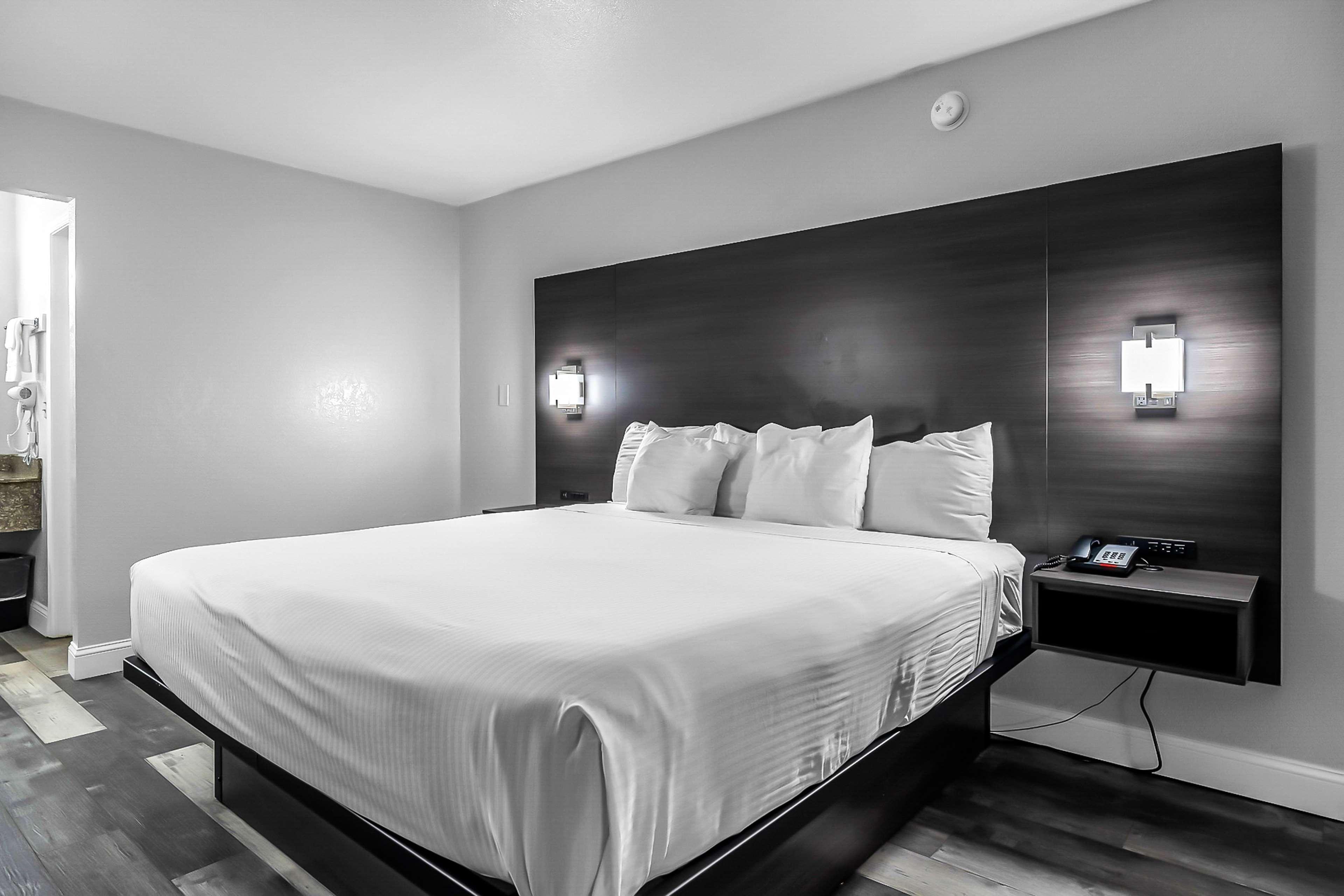 Surestay Hotel By Best Western Oklahoma City West Екстериор снимка
